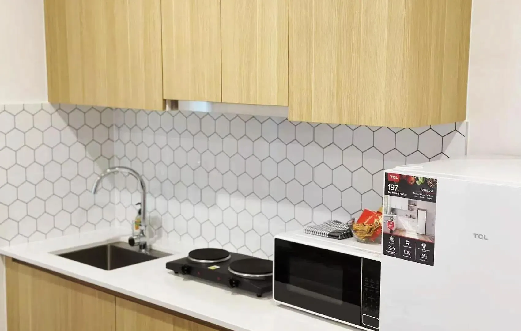 Modern Serene Studio With Free Parking & New Build Homestay Kuraby